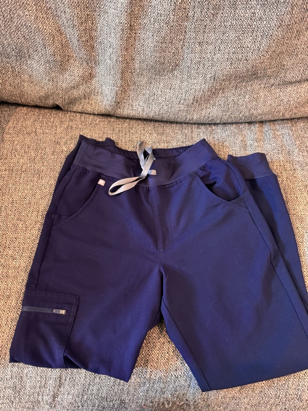 FIGS High waisted Zamora jogger scrub pants